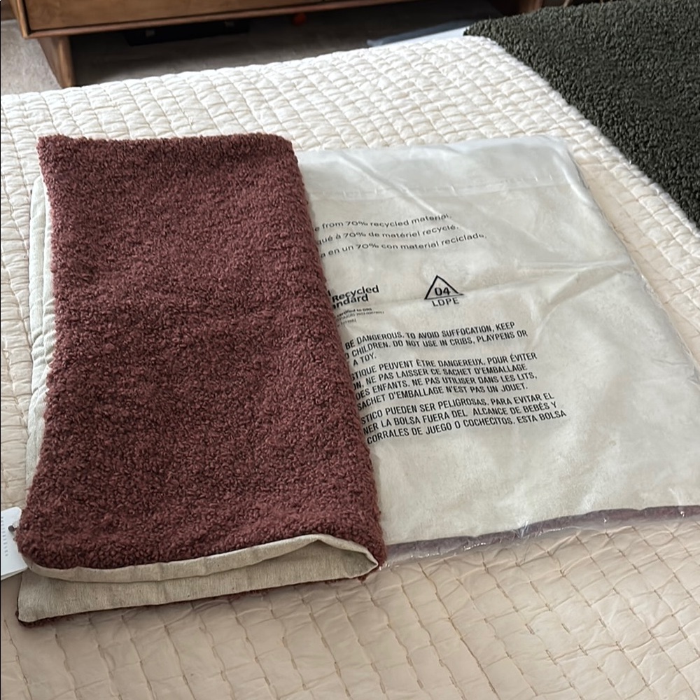 Set of 2 Boucle Pillow Cover 20x20 from Pottery Barn Color:Adobe - Picture 4 of 4
